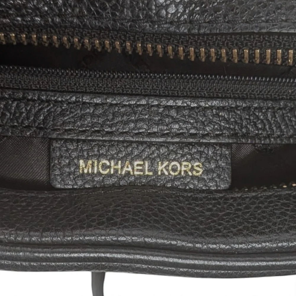 Michael Kors Ginny Crossbody Camera Bag in Black Pebbled Leather Jet Set Bag - Picture 14 of 16